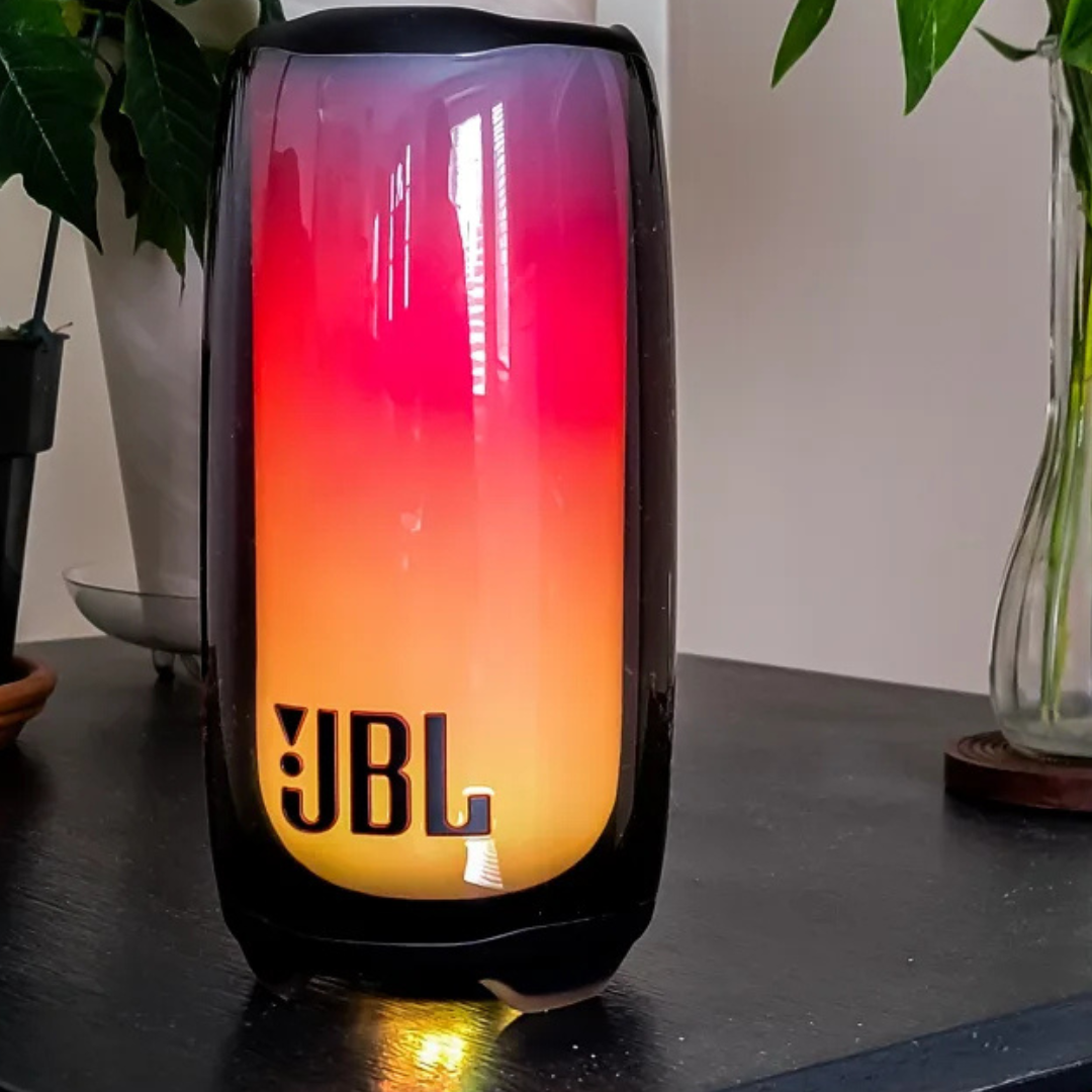 JBL Pulse 5  + JBL Clip 5 Regalo  – ¡Sonido Premium y Potencia al Máximou